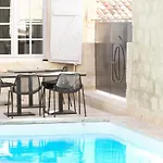 L'hotel Particulier Guilhon 4* ليكتور