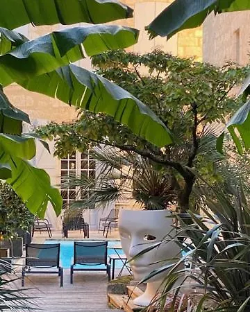 L'hotel Particulier Guilhon Bed & Breakfast 4*