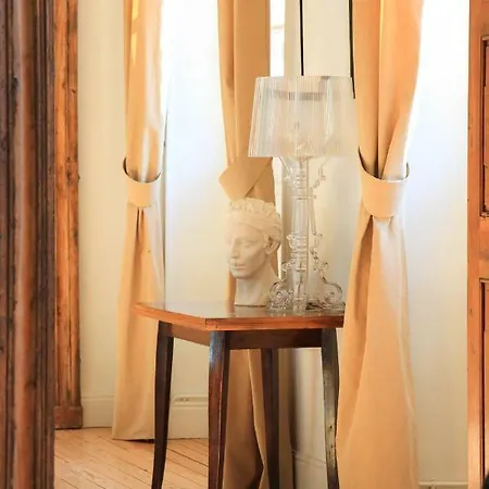 L'hotel Particulier Guilhon Bed & Breakfast