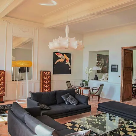 فندق مبيت وإفطار L'hotel Particulier Guilhon 4*